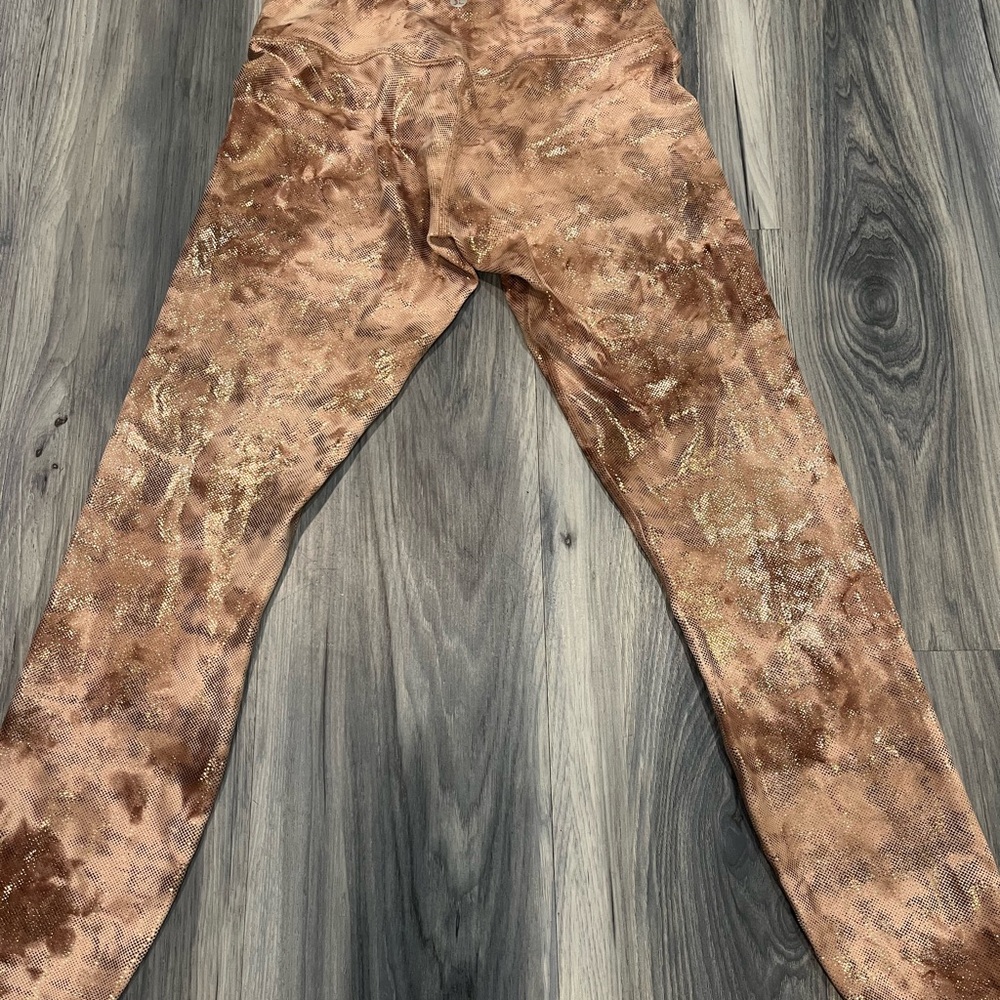 Lululemon Athletica Brown and Gold Leggings new CB5
